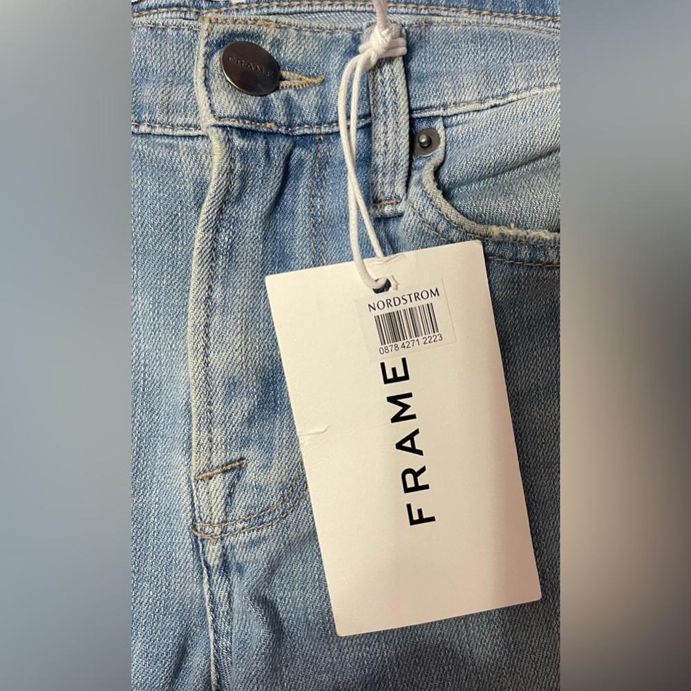 Frame Denim Light Wash Jeans - Picture 7 of 13